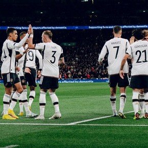 Histórico cambio de firma en la camiseta de Alemania