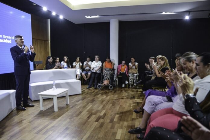 Passerini asistió al Conversatorio “Mujeres Cotidianas que inspiran»