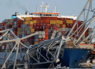 Uno de los principales puentes de Baltimore se derrumba al ser embestido por un barco carguero y hay al menos 6 desaparecidos