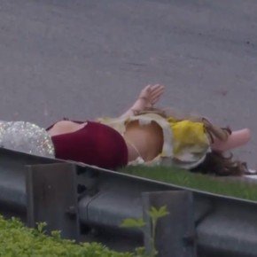 Video insólito: tiraron un maniquí en plena carrera de la IndyCar