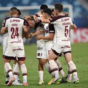 En su debut en la Sudamericana, Lanús rescató un empate ante Cuiabá en Brasil