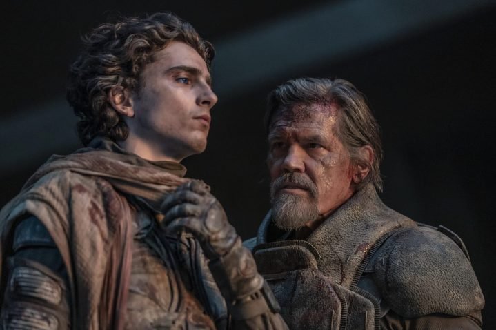 Gurney mirando a Paul en Dune: Parte Dos.