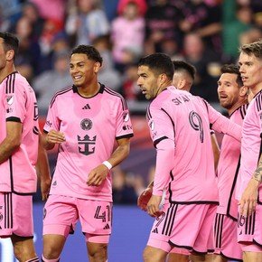 Messi hizo un doblete, asistió a Suárez y el Inter Miami vapuleó 4-1 a New England Revolution