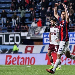 San Lorenzo lo tuvo en el final, pero no estuvo preciso y fue empate 1-1 ante Lanús