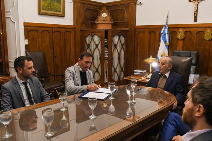 El Ministerio de Justicia y la Facultad de Derecho de la UNC fortalecen vínculos institucionales