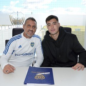 Boca apuesta por Aaron Anselmino: le volvió a mejorar el contrato