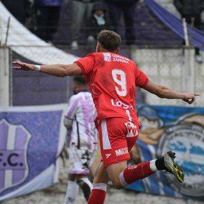 Los Andes goleó a Sacachispas y volvió a quedar como único puntero