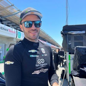 Canapino, en su vuelta a la IndyCar en Laguna Seca: un trompo y buen tiempo en el entrenamiento