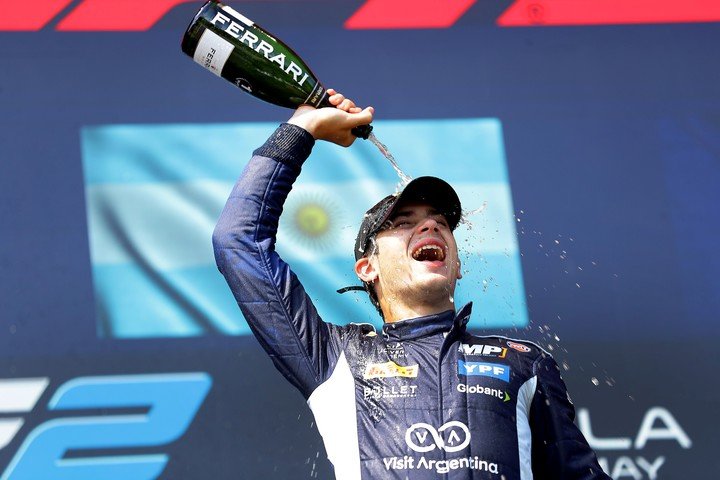 Champagne para Colapinto en Imola.