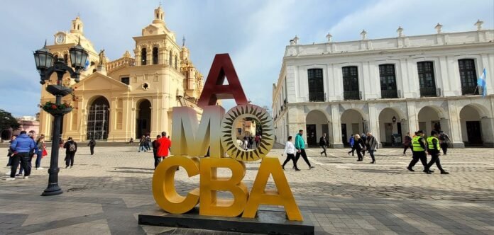 La provincia de Córdoba alojó más de 250 mil turistas este finde largo