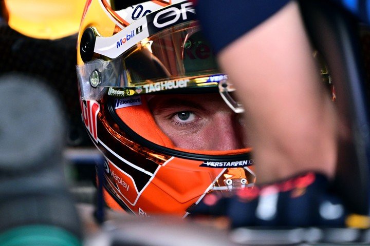 Donde pone el ojo, pone la bala. Verstappen va a la caza de su cuarto título en la F1. (AP)