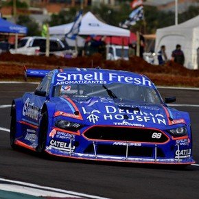 Entre la lluvia y los trompos, Nicolás Trosset fue el rey absoluto del TC en Posadas