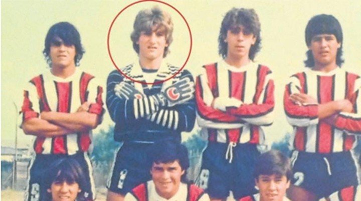 El pasado de Milei como arquero de Chacarita.