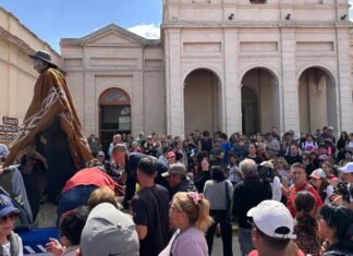 Fe que atraviesa montañas: los peregrinos de Brochero rindieron homenaje al santo