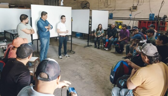 189 recuperadores urbanos comienzan cursos para capacitarse en oficios y alfabetización