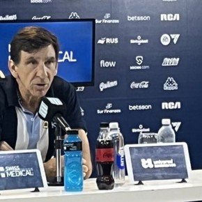 La furia de Costas tras el empate de Racing con Platense y un fuerte mensaje a sus jugadores