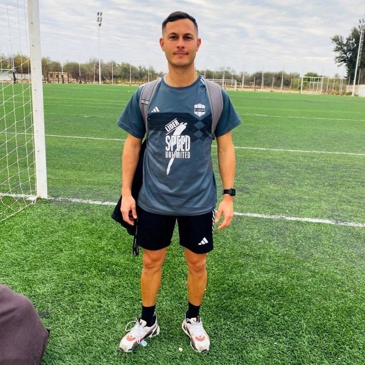 Matías Módolo en su paso por Riestra.