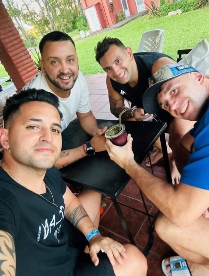 Dibu fierrero: fue a ver su hermano piloto en el Turismo Nacional en Concordia