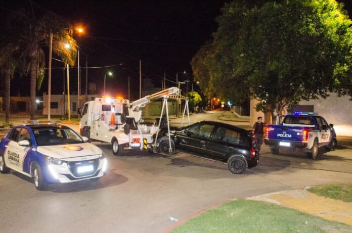 Operativo Tunning en Villa Azalais: 18 vehículos demorados y dos negocios clausurados