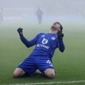 Video: el gol de un argentino en medio de la neblina en Inglaterra