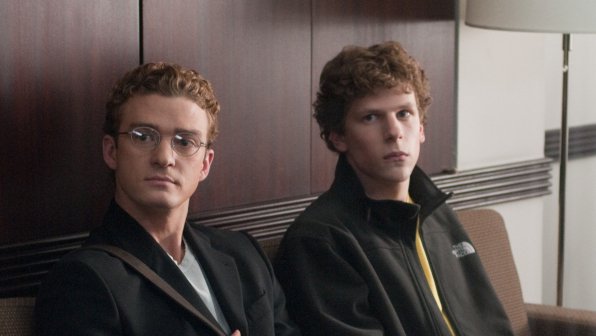Justin Timberlake y Jesse Eisenberg en La red social.