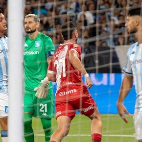 Llega tocado: Racing perdió frente a Argentinos antes de la Recopa