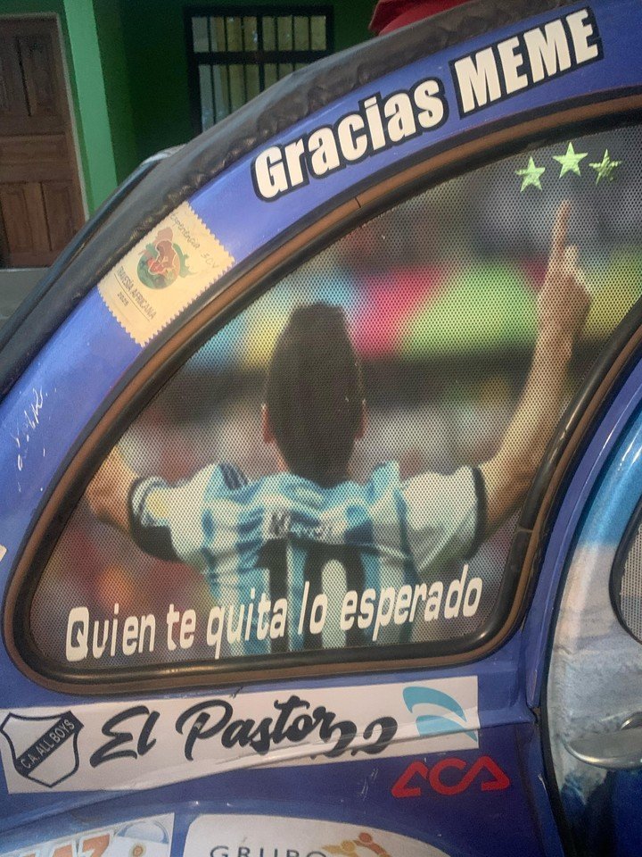 "Travesía Africana": el recorrido de los hermanos Franzosi junto a Agustín Izquierdo que buscar recorrer el continente con su vehículo Citroën 3CV y que las figuras de Lionel Messi los ayuda a cruzar fronteras (Foto: Cortesía de Ricardo Franzosi).