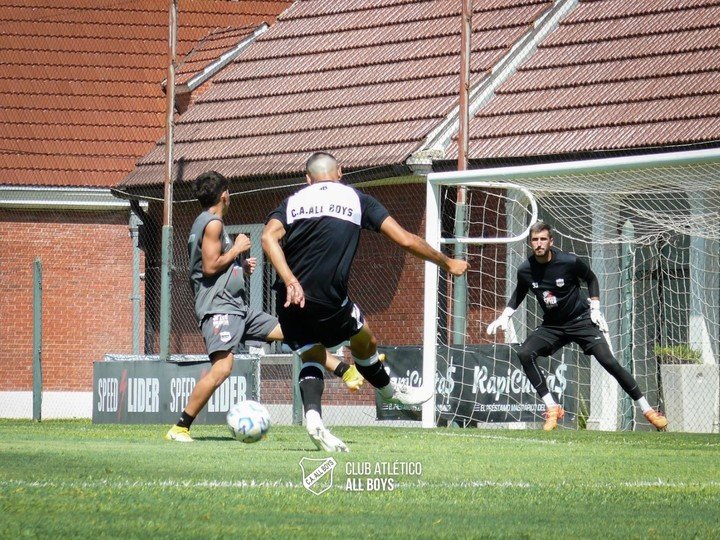 El Albo cayó ante los suplentes de Riestra. (Foto: Prensa All Boys)