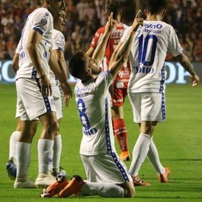 El jugador con experiencia en Copa Libertadores que es nuevo refuerzo de Almagro