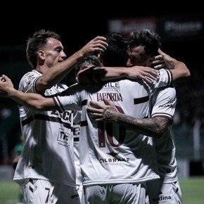 Platense le ganó a San Martín en San Juan con doblete de Taborda