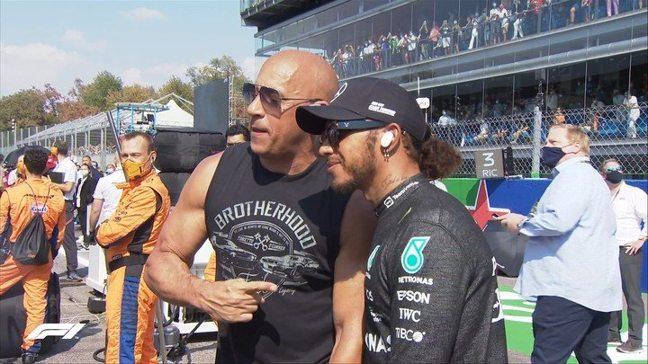 Vin Diesel y Lewis Hamilton. Créditos: @formula1