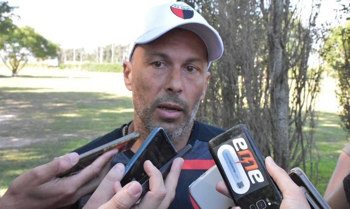 Moreno y Fabianesi, Director Deportivo de Colón, habló del mercado (Foto: Radio EME).