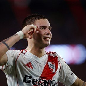 Efecto Mastantuono: Scaloni evalúa citar a la influyente joya de River a la Selección