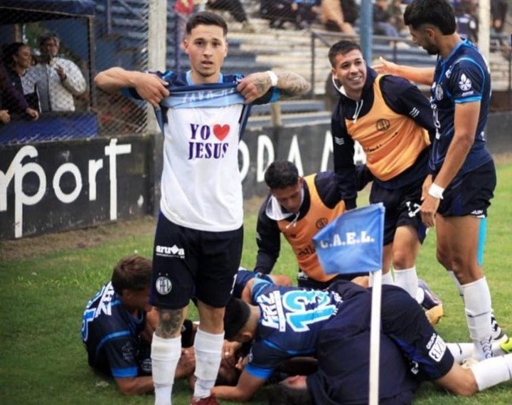 El Linqueño es el único equipo del Federal A que todavía no ganó (Foto: @cael1915).