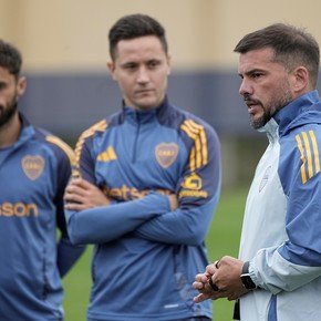 El equipo que probó Herrón para el clásico con Independiente, con un cambio clave