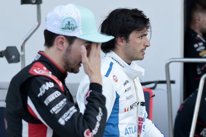 Esteban y Carlos Sainz, advertidos (EFE).