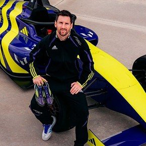 La conexión de Messi con el automovilismo: el casco de Colapinto, fotos históricas y más
