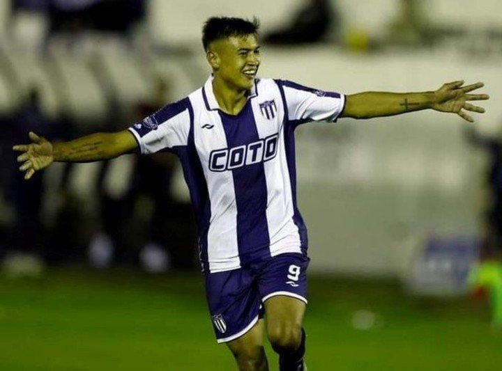 El anterior paso de Almada por Tristán Suárez (Prensa Tristán Suárez)