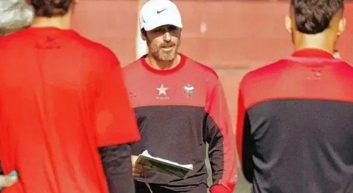 Martin Minella no pudo levantar a Colón