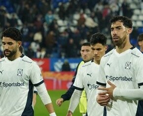 El plantel de Quilmes fue atacado a piedrazos tras perder contra Los Andes