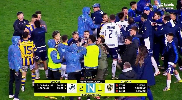 Final con escándalo en el Centenario.