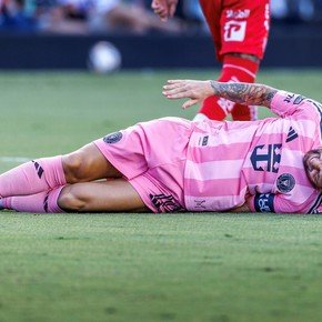 Parte médico oficial de Messi: "Lesión leve"