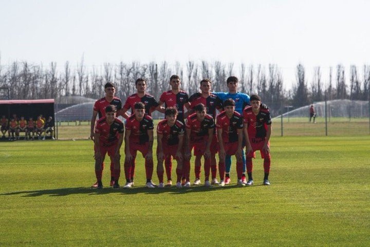Colón da pelea en Cuarta (Foto: Javier De Simone)