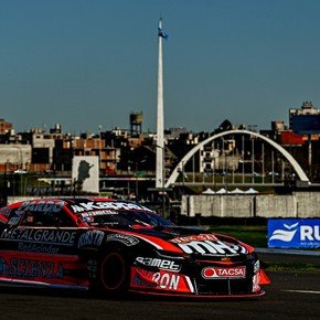 Agustín Canapino se hizo gigante y ganó la final del TC en Buenos Aires