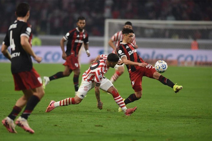 San Martin (T) vs. River, por Copa Argentina.