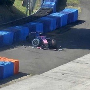 Colapinto sufrió un accidente en Hungría y debió ser atendido por los médicos