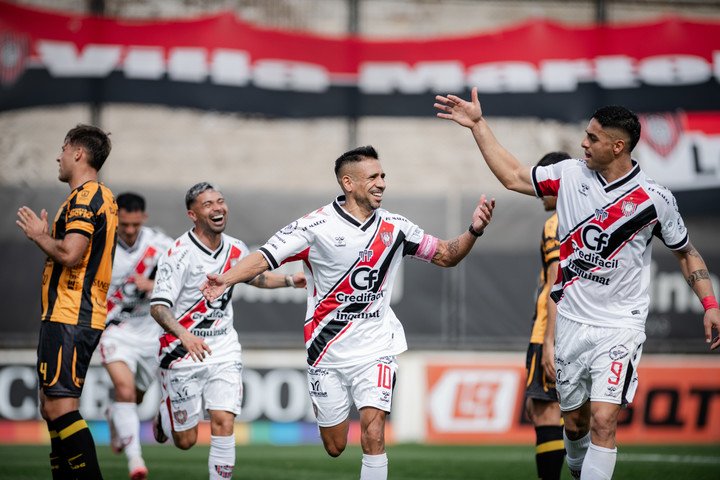 Chacarita empató con Mitre de local