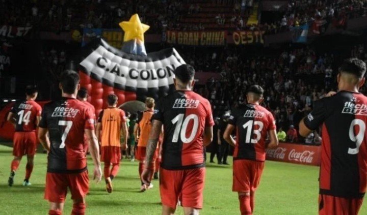 Colón necesita un punto para salvarse