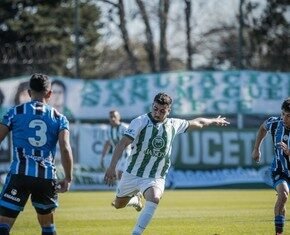 Con un gol agónico, Temperley venció a Talleres y se prende en la pelea