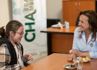 Encuentro entre la vicegobernadora Prunotto e Ian Moche